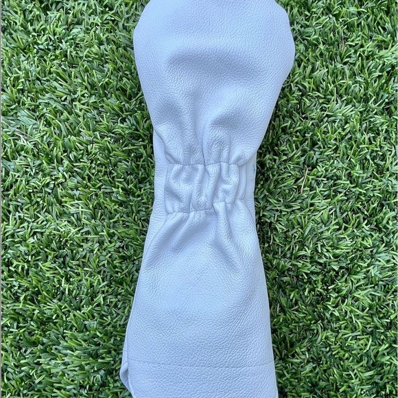 Woodsy Golf Leather Headcover - Picture 2 of 3